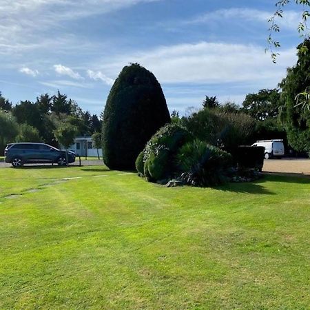 Lovely 4 Berth Chalet In The Coastal Village Of Heacham, Ref 92018Cs المظهر الخارجي الصورة